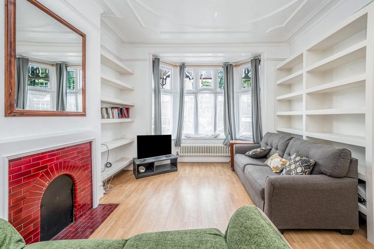 6 yatak odalı mobilyalı daire Fernwood Avenue 1232906P , London Borough of Lambeth, London, fotoğraf 1 6 yatak odalı mobilyalı daire Fernwood Avenue 1232906P , London Borough of Lambeth, London, fotoğraf 1