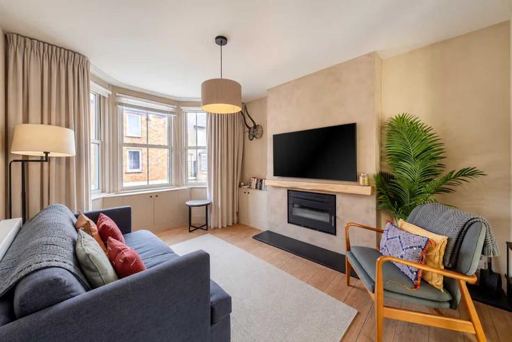 Oxford, Oxford에 위치한 Building East Avenue - passthekeyss - 1058751 - LON 유닛의 세련된 인테리어가 돋보이는 거실 Oxford, Oxford에 위치한 Building East Avenue - passthekeyss - 1058751 - LON 유닛의 세련된 인테리어가 돋보이는 거실