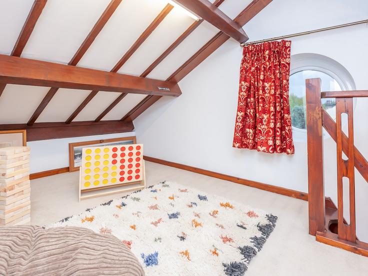 Salle de séjour élégante avec mobilier moderne dans un appartement à Building Bagley Lane - passthekeyss - 1233831 - LON à City of Leeds, Pudsey