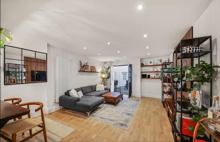 Elegante sala de estar con mobiliario moderno en un apartamento en Building Wheler Street - passthekeyss - 1621773 en London Borough of Tower Hamlets, London Elegante sala de estar con mobiliario moderno en un apartamento en Building Wheler Street - passthekeyss - 1621773 en London Borough of Tower Hamlets, London