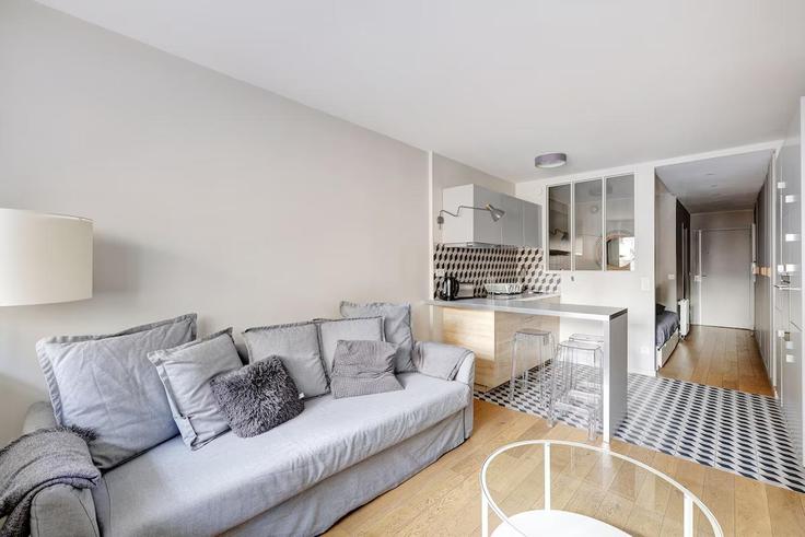 15th arrondissement, Paris 소재 Building Square Pasteur - passy-real-estate-management - 1366725 유닛에 마련된, 현대적인 가구로 꾸며진 우아한 디자인의 거실