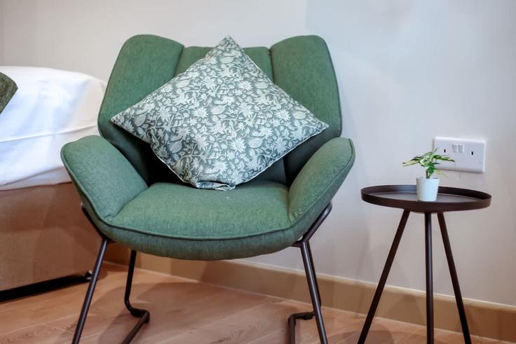 Elegant gestaltetes Wohnzimmer mit moderner Einrichtung in einer Wohnung im Building Union Street - perfect-booking - 1356371 in Maidstone District, Maidstone