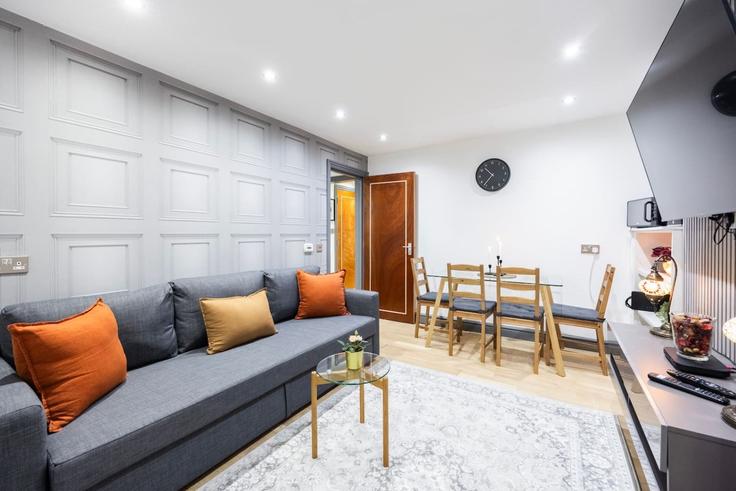 Salle de séjour élégante avec mobilier moderne dans un appartement à Building Fulham Palace Road - plotseeker-limited-1 - 1625456 à London Borough of Hammersmith and Fulham, London Salle de séjour élégante avec mobilier moderne dans un appartement à Building Fulham Palace Road - plotseeker-limited-1 - 1625456 à London Borough of Hammersmith and Fulham, London