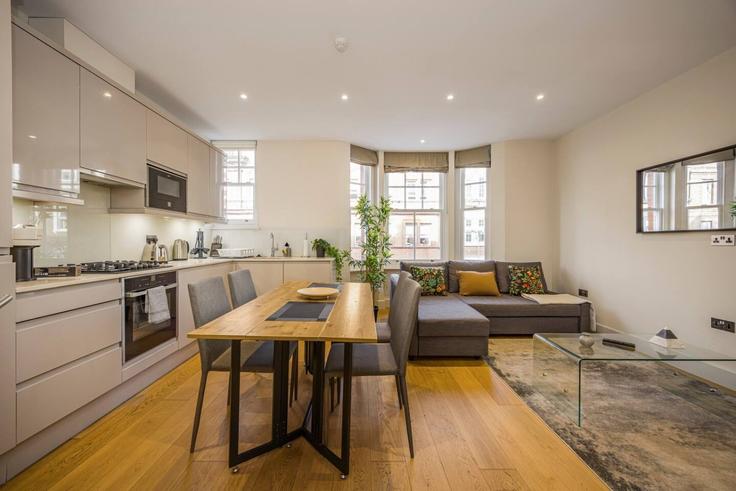 Salle de séjour élégante avec mobilier moderne dans un appartement à Building Great Titchfield Street - plotseeker-limited-1 - 1625472 à City of Westminster, London Salle de séjour élégante avec mobilier moderne dans un appartement à Building Great Titchfield Street - plotseeker-limited-1 - 1625472 à City of Westminster, London