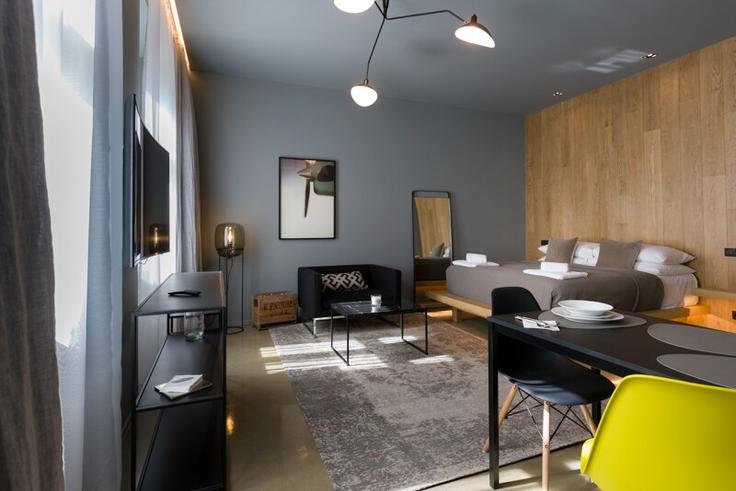 Elegant gestaltetes Wohnzimmer mit moderner Einrichtung in einer Wohnung im Building Alser Straße - prestige-apartments - 1223315 in Vienna, Vienna Elegant gestaltetes Wohnzimmer mit moderner Einrichtung in einer Wohnung im Building Alser Straße - prestige-apartments - 1223315 in Vienna, Vienna