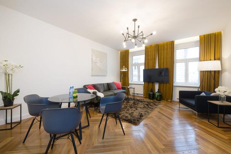 Salle de séjour élégante avec mobilier moderne dans un appartement à Building Mariannengasse - prestige-apartments - 1339213 à Vienna, Vienna