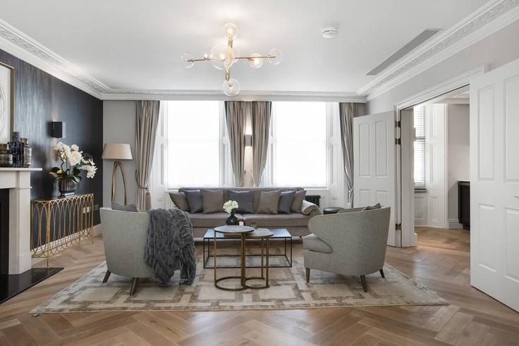 Salle de séjour élégante avec mobilier moderne dans un appartement à Building Inverness Terrace - prime-sa - 1336253 à City of Westminster, London