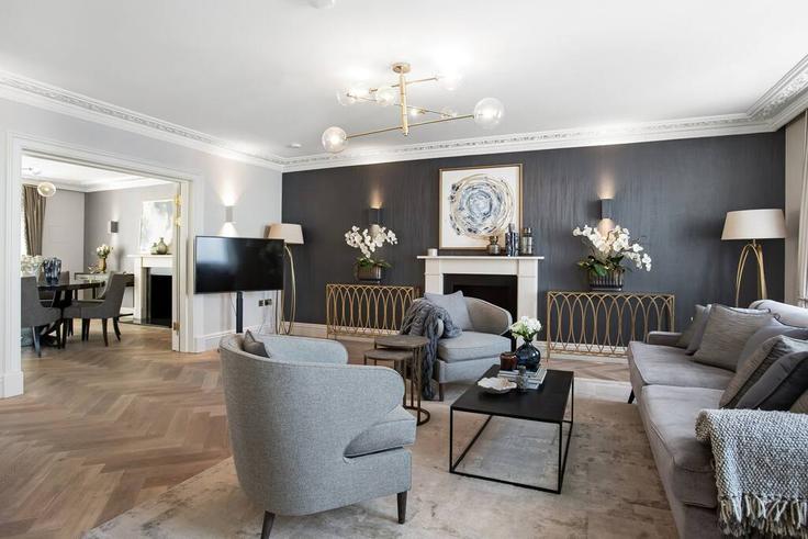 Elegante sala de estar con mobiliario moderno en un apartamento en Building Inverness Terrace - prime-sa - 1336253 en City of Westminster, London