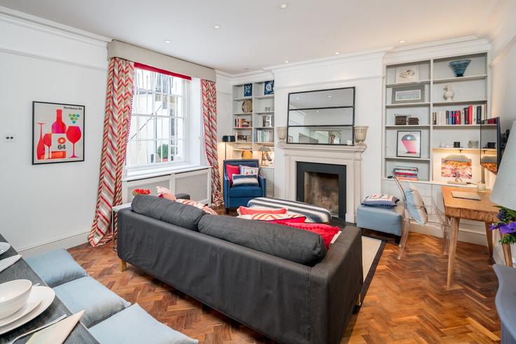 Elegante sala de estar con mobiliario moderno en un apartamento en Building Saint George's Drive - primecityrentals - 1540301 en City of Westminster, London Elegante sala de estar con mobiliario moderno en un apartamento en Building Saint George's Drive - primecityrentals - 1540301 en City of Westminster, London