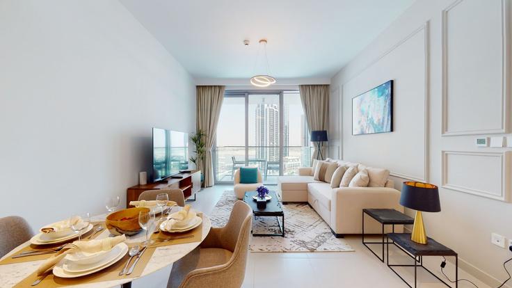 Salle de séjour élégante avec mobilier moderne dans un appartement à Building Tariaq Bedon Esm - propr - 1460772 à Al Kheeran First, Dubai Salle de séjour élégante avec mobilier moderne dans un appartement à Building Tariaq Bedon Esm - propr - 1460772 à Al Kheeran First, Dubai