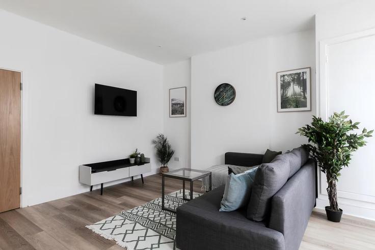 Elegantly designed living room with modern furnishings in an apartment at Building Longridge Road - pvl-properties-ltd - 1228420 - LON in Royal Borough of Kensington and Chelsea, London Elegantly designed living room with modern furnishings in an apartment at Building Longridge Road - pvl-properties-ltd - 1228420 - LON in Royal Borough of Kensington and Chelsea, London