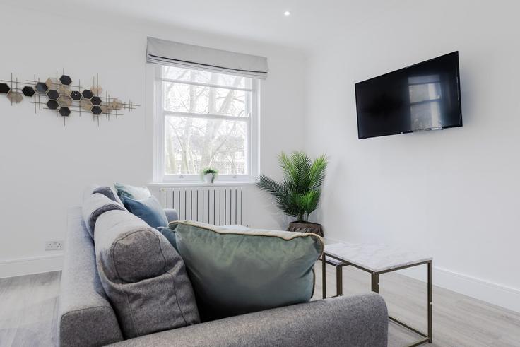 City of Westminster, London에 위치한 Building Sussex Gardens - pvl-properties-ltd - 1341833 유닛의 세련된 인테리어가 돋보이는 거실