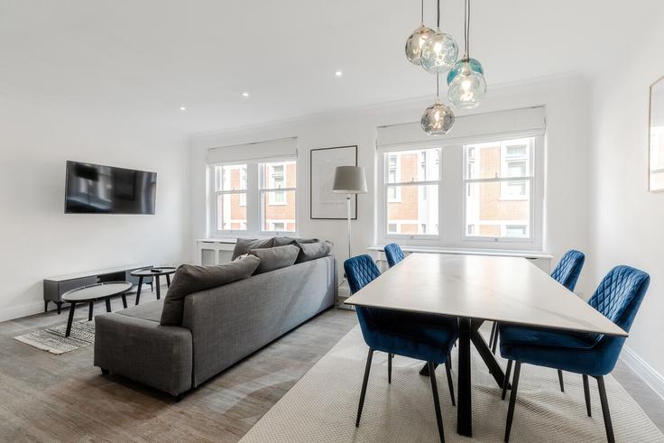 Elegant gestaltetes Wohnzimmer mit moderner Einrichtung in einer Wohnung im Building Candover Street - pvl-properties-ltd - 1228394 - LON in City of Westminster, London