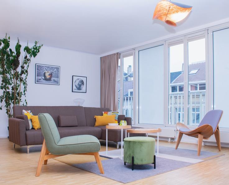 Elegant gestaltetes Wohnzimmer mit moderner Einrichtung in einer Wohnung im Building Rue Royale - r213-residences-botanique - 1071251 - BRU in Saint-Josse-ten-Noode, Saint-Josse-ten-Noode