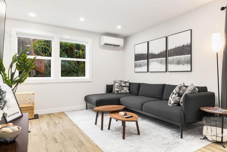 Seattle, Seattle에 위치한 Building 32nd Avenue Northwest - recreation-stays - 1299302 - SEA 아파트의 세련된 인테리어가 돋보이는 거실