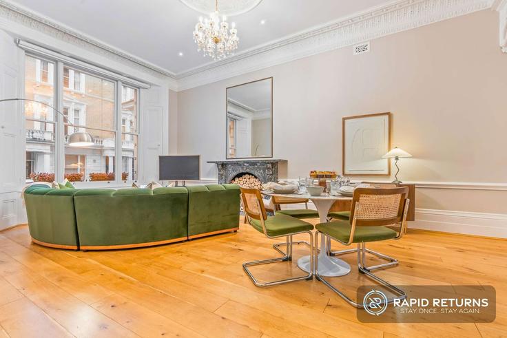 Building Clanricarde Gardens - redwood-stays-limited - 1316227 adresindeki bir dairede modern mobilyalarla zarif bir şekilde tasarlanmış oturma odası City of Westminster, London Building Clanricarde Gardens - redwood-stays-limited - 1316227 adresindeki bir dairede modern mobilyalarla zarif bir şekilde tasarlanmış oturma odası City of Westminster, London
