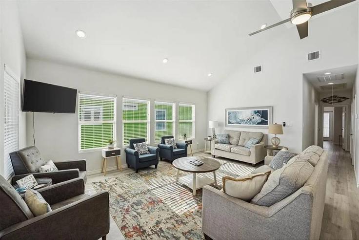Elegant gestaltetes Wohnzimmer mit moderner Einrichtung in einer Wohnung im Building Texas 87 - rendon-property-investments-llc - 1252629 - USA in Bolivar Peninsula, Bolivar Peninsula Elegant gestaltetes Wohnzimmer mit moderner Einrichtung in einer Wohnung im Building Texas 87 - rendon-property-investments-llc - 1252629 - USA in Bolivar Peninsula, Bolivar Peninsula