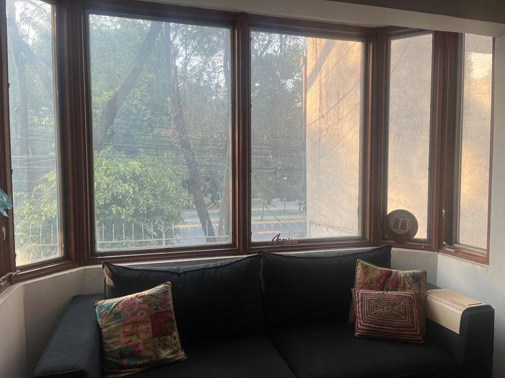 Salle de séjour élégante avec mobilier moderne dans un appartement à Building Parque España - rent-a-kent - 1460012 à Mexico City, Mexico City