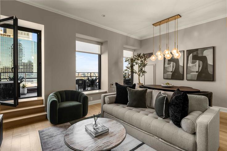 Manhattan, New York에 위치한 Building Wall Street - return-policy-stays - 1643920 유닛의 세련된 인테리어가 돋보이는 거실