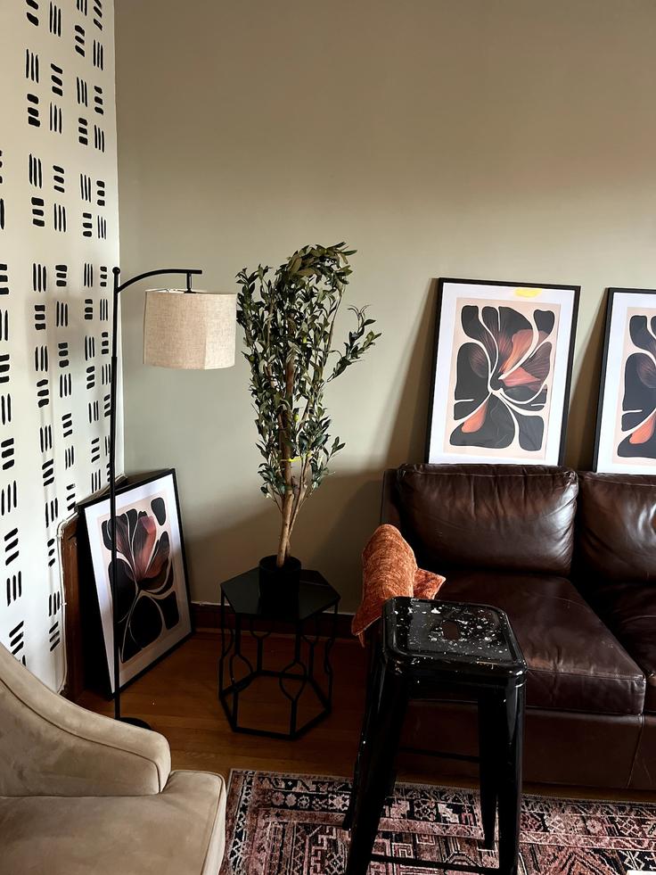 Washington, Washington에 위치한 Building 16th Street Southeast - ridge-realty - 1513153 유닛의 세련된 인테리어가 돋보이는 거실