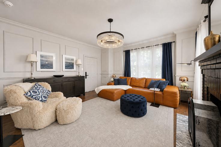 Elegant gestaltetes Wohnzimmer mit moderner Einrichtung in einer Wohnung im Building Worth Street - ritzy-room-1 - 1606476 in Dallas, Dallas Elegant gestaltetes Wohnzimmer mit moderner Einrichtung in einer Wohnung im Building Worth Street - ritzy-room-1 - 1606476 in Dallas, Dallas