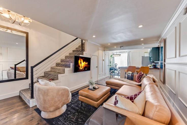 Elegantly designed living room with modern furnishings in an apartment at Building Gaston Avenue - ritzy-room-1 - 1571819 in Dallas, Dallas