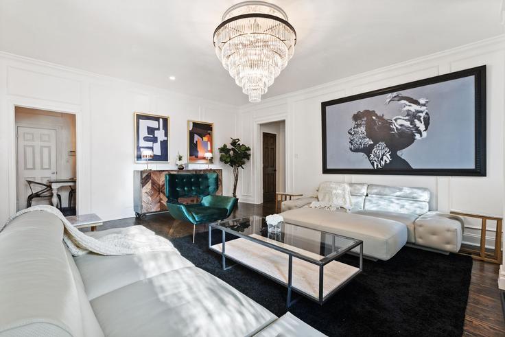 Dallas, Dallas에 위치한 Building Reiger Avenue - ritzy-room-1 - 1571762 유닛의 세련된 인테리어가 돋보이는 거실 Dallas, Dallas에 위치한 Building Reiger Avenue - ritzy-room-1 - 1571762 유닛의 세련된 인테리어가 돋보이는 거실