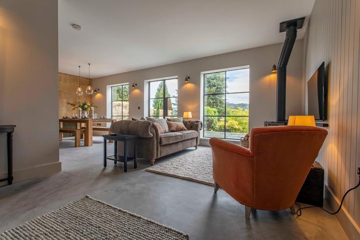 Bath BathのBuilding Lyncombe Hill - rococo-of-bath - 1473053のアパートメントにある、モダンな家具を備えたエレガントなデザインのリビングルーム