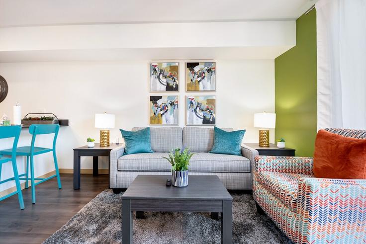 Seattle, Seattle에 위치한 Building South Stevens Street - roundtop-rentals - 1355599 아파트의 세련된 인테리어가 돋보이는 거실