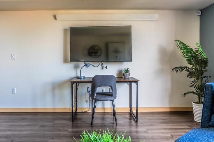 Seattle SeattleのBuilding South McClellan Street - roundtop-rentals - 1284572 - SEAのアパートメントにある、モダンな家具を備えたエレガントなデザインのリビングルーム