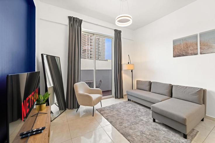 Tariaq Bedon Esmにある2件の寝室・家具付きアパート（1297496P、Jumeirah Village、Dubai）写真 1枚