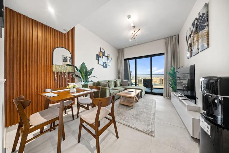 Building Tariaq Bedon Esm - rove-haven - 1316305 adresindeki bir dairede modern mobilyalarla zarif bir şekilde tasarlanmış oturma odası Al Jadaf, Dubai Building Tariaq Bedon Esm - rove-haven - 1316305 adresindeki bir dairede modern mobilyalarla zarif bir şekilde tasarlanmış oturma odası Al Jadaf, Dubai