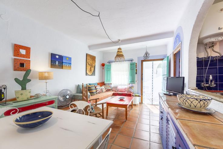 Elegante sala de estar con mobiliario moderno en un apartamento en Building Calle Lance - salvador-martinez-muoz - 1331325 en Mojácar, Mojácar