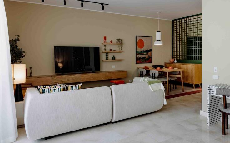 Elegante sala de estar con mobiliario moderno en un apartamento en Building 2GGX+5P9 - samanody - 1472629 en New Cairo 1, Cairo