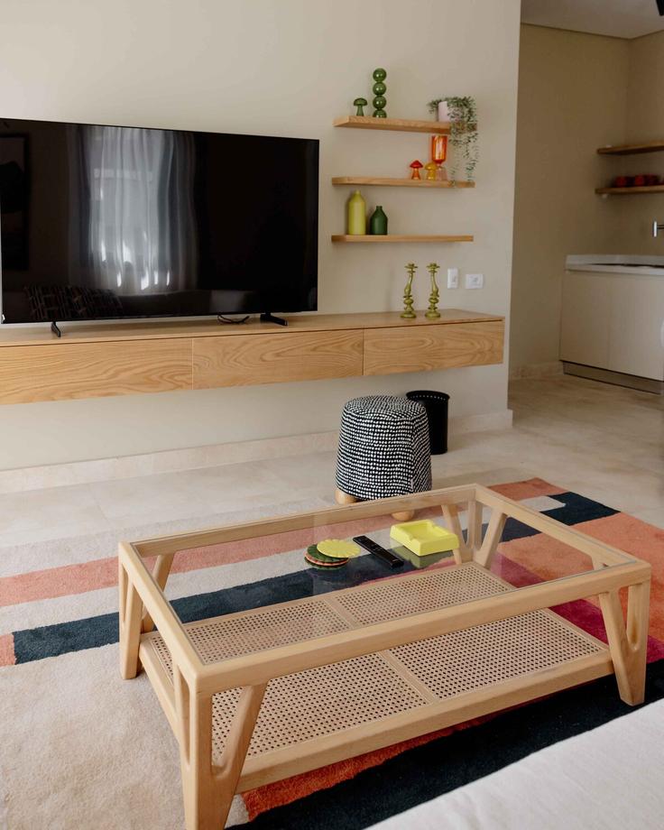 Sala de estar elegantemente projetada com móveis modernos em um apartamento no Building 2GGX+5P9 - samanody - 1472632 em New Cairo 1, Cairo Sala de estar elegantemente projetada com móveis modernos em um apartamento no Building 2GGX+5P9 - samanody - 1472632 em New Cairo 1, Cairo