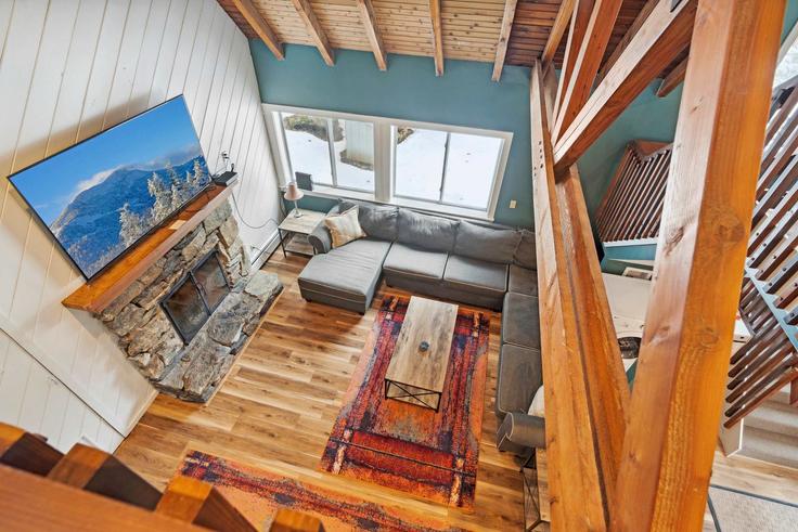 Killington, Killington에 위치한 Building Alran Road - seacoast-2-summit-vacation-rentals - 1333624 유닛의 세련된 인테리어가 돋보이는 거실