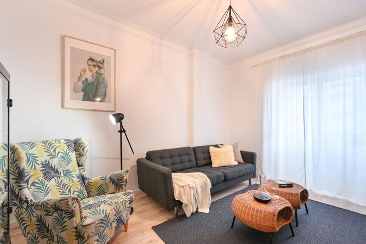 Braga, Braga에 위치한 Building Avenida João XXI - seapartamentos - 1343546 아파트의 세련된 인테리어가 돋보이는 거실