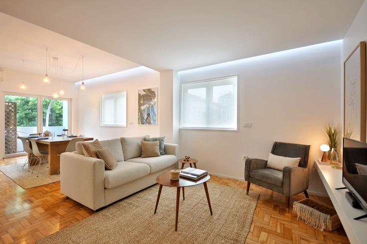 Building Rua de Diu - seapartamentos - 1343529 adresindeki bir dairede modern mobilyalarla zarif bir şekilde tasarlanmış oturma odası Braga, Braga
