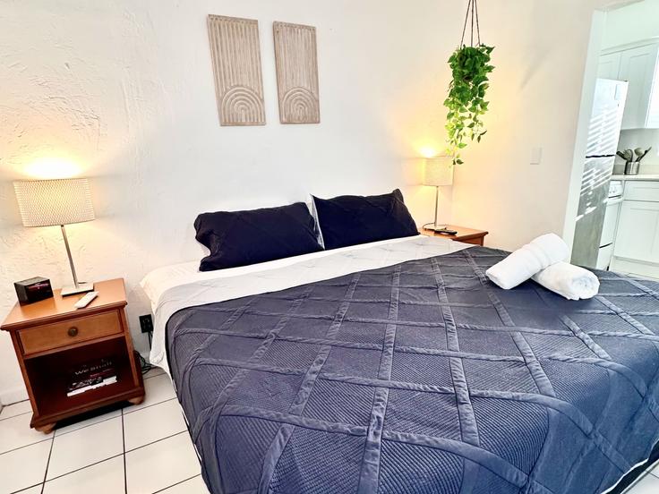 1 quarto mobiliado em apartamentos em Monroe Street 1034666P, Hollywood, Hollywood, foto 10