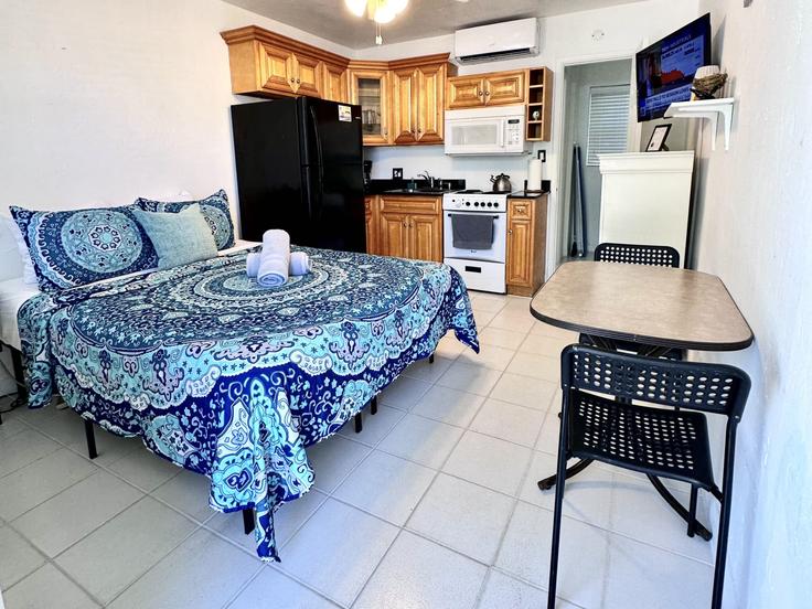 Salle de séjour élégante avec mobilier moderne dans un appartement à Building Monroe Street - seguraluxury-guesty - 1034667 - MIA à Hollywood, Hollywood Salle de séjour élégante avec mobilier moderne dans un appartement à Building Monroe Street - seguraluxury-guesty - 1034667 - MIA à Hollywood, Hollywood