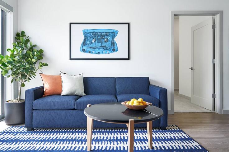 Building Lea Avenue - sentralsobro - 1226719 adresindeki bir dairede modern mobilyalarla zarif bir şekilde tasarlanmış oturma odası Nashville, Nashville Building Lea Avenue - sentralsobro - 1226719 adresindeki bir dairede modern mobilyalarla zarif bir şekilde tasarlanmış oturma odası Nashville, Nashville