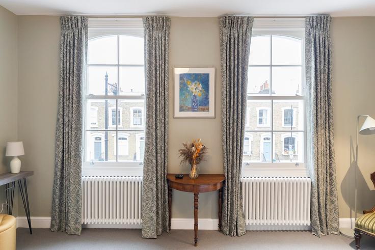 London Borough of Islington, London에 위치한 Building Saint Paul Street - short-hosts-ltd - 1369937 유닛의 세련된 인테리어가 돋보이는 거실