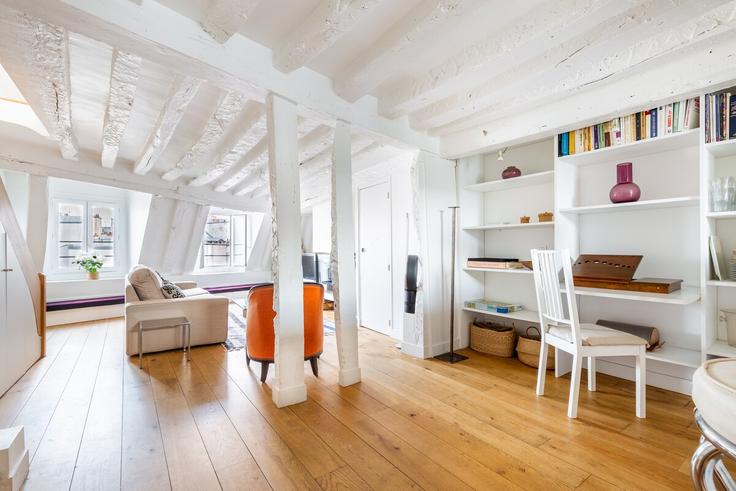 Elegant gestaltetes Wohnzimmer mit moderner Einrichtung in einer Wohnung im Building Rue Mazarine - siegfried-vigier - 1503037 in 6th arrondissement, Paris Elegant gestaltetes Wohnzimmer mit moderner Einrichtung in einer Wohnung im Building Rue Mazarine - siegfried-vigier - 1503037 in 6th arrondissement, Paris