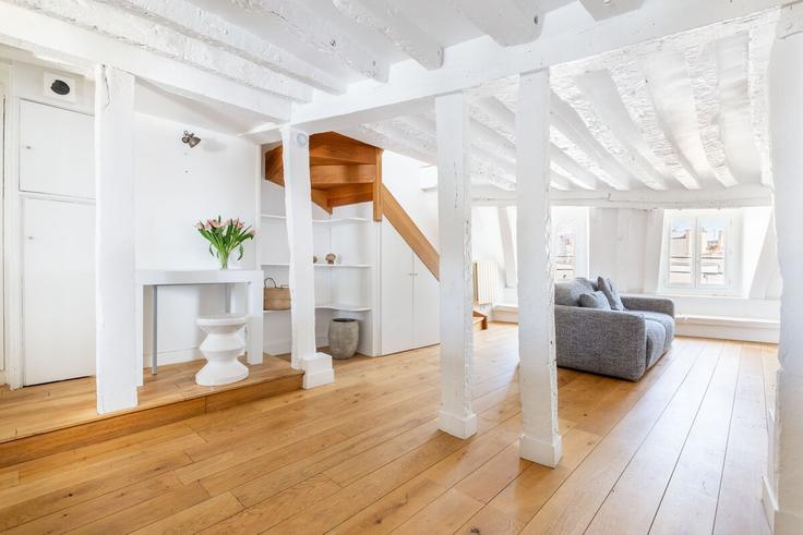 6th arrondissement, Paris에 위치한 Building Rue Mazarine - siegfried-vigier - 1503037 유닛의 세련된 인테리어가 돋보이는 거실