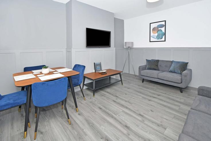 Crewe, Crewe에 위치한 Building Brooklyn Street - sigma-stays-ltd - 1637707 유닛의 세련된 인테리어가 돋보이는 거실