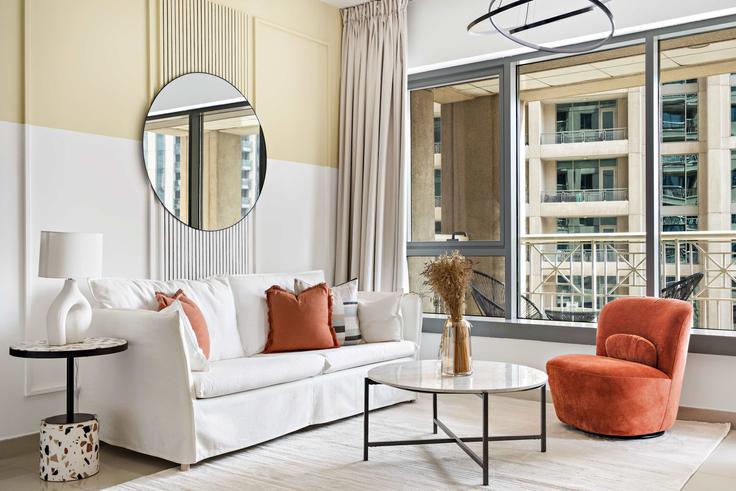 Elegant gestaltetes Wohnzimmer mit moderner Einrichtung in einer Wohnung im Building Tariaq Bedon Esm - silkhaus - 1044238 - DXB in Downtown Dubai, Dubai Elegant gestaltetes Wohnzimmer mit moderner Einrichtung in einer Wohnung im Building Tariaq Bedon Esm - silkhaus - 1044238 - DXB in Downtown Dubai, Dubai