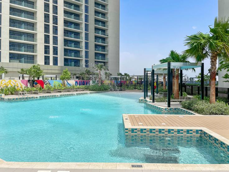 1 apartamento de un dormitorio amueblado en Tariaq Bedon Esm 1056562P , Al Quoz, Dubai, foto 1