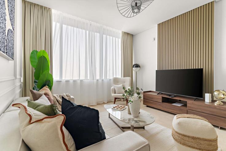 Trade Center, Dubai에 위치한 Building Al Mustaqbal Street - silkhaus - 1293414 - DXB 아파트의 세련된 인테리어가 돋보이는 거실