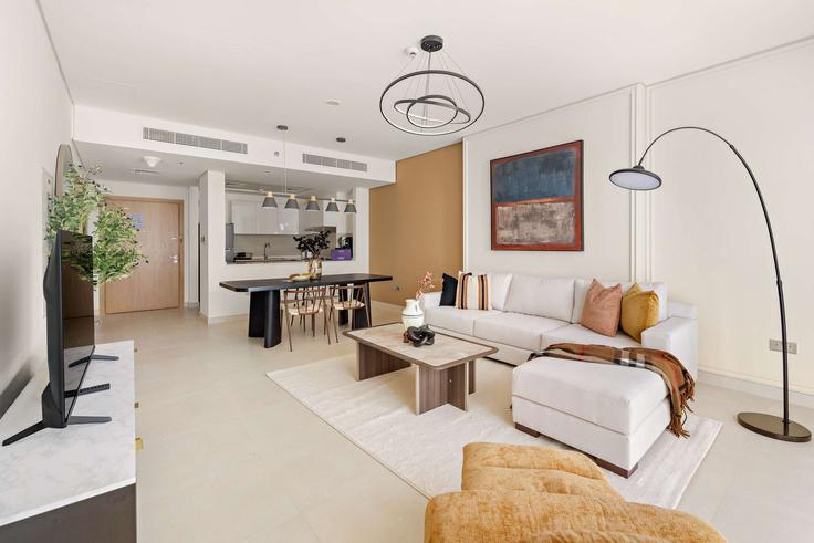 Abu Dhabi Al Reem IslandのBuilding Matar Bin Thani Al Rumaithi Street - silkhaus - 1332429のアパートメントにある、モダンな家具を備えたエレガントなデザインのリビングルーム