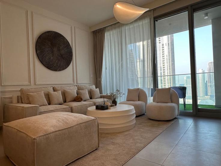 Elegant gestaltetes Wohnzimmer mit moderner Einrichtung in einer Wohnung im Building Sheikh Mohammed bin Rashid Boulevard - skylineserenity - 1297613 - DXB in Downtown Dubai, Dubai Elegant gestaltetes Wohnzimmer mit moderner Einrichtung in einer Wohnung im Building Sheikh Mohammed bin Rashid Boulevard - skylineserenity - 1297613 - DXB in Downtown Dubai, Dubai